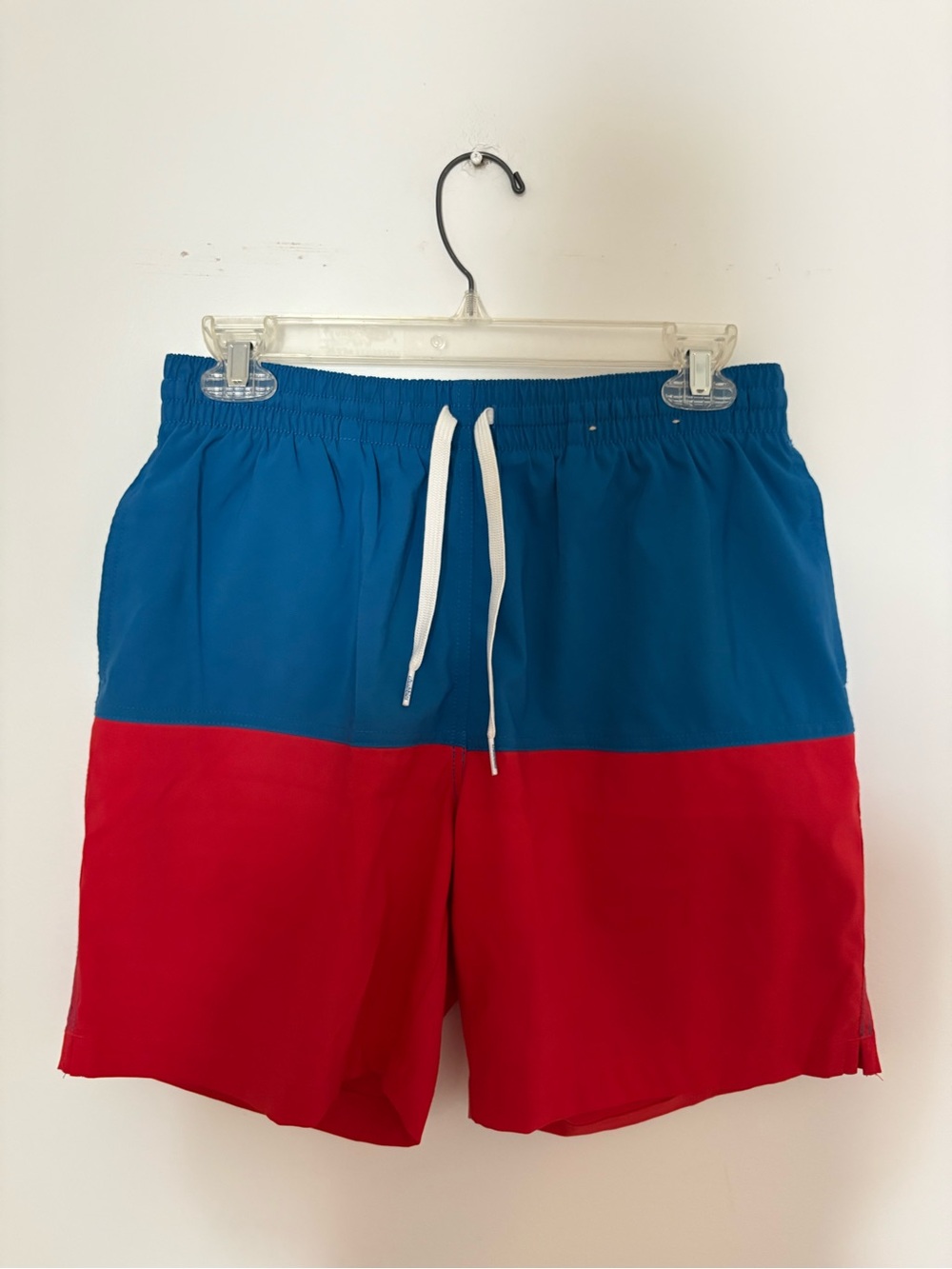 Chubbies Men's Liberties Colorblock Swim Trunks Red Blue Patriotic Small 7”